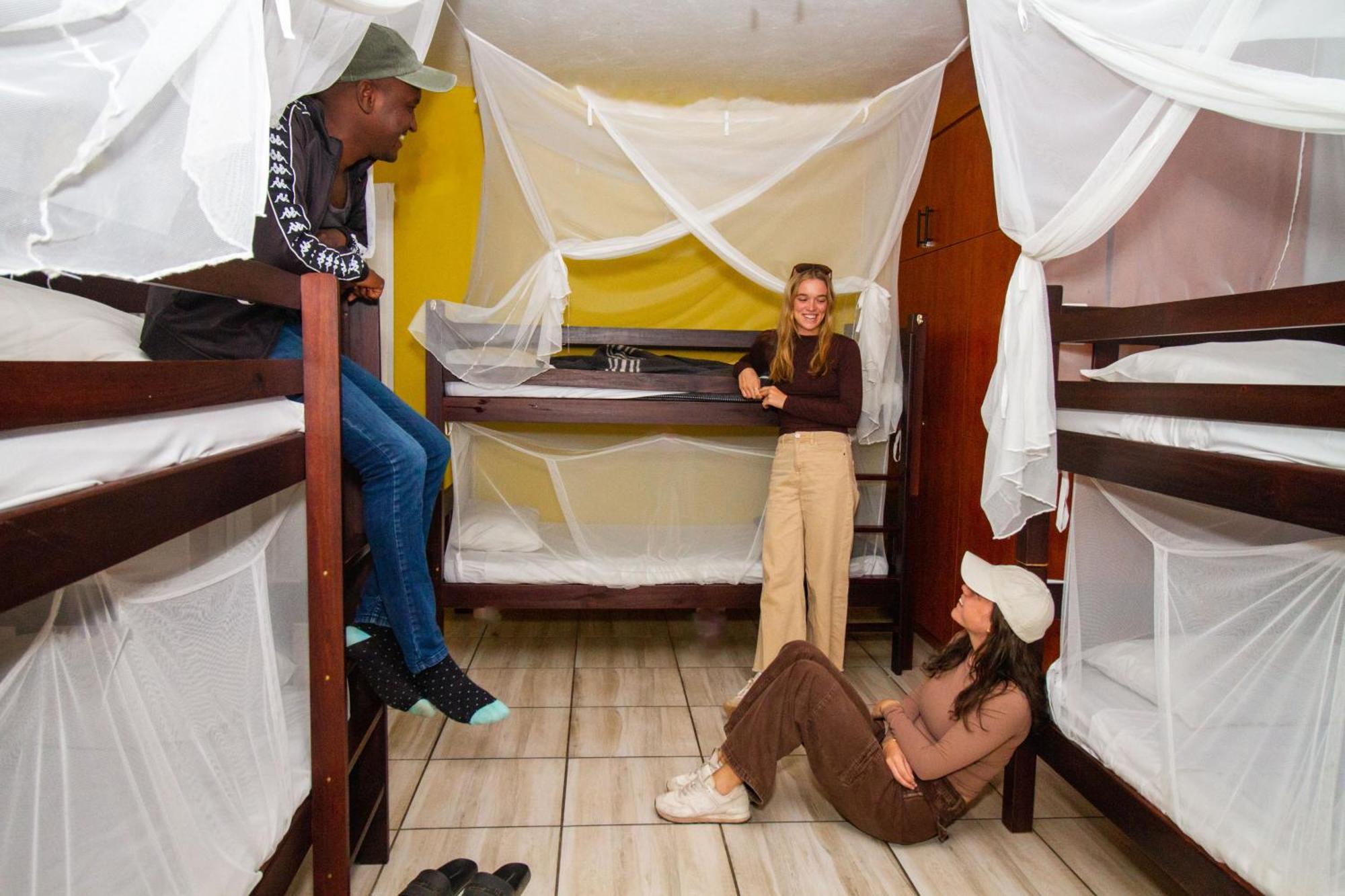 Kruger Park Hostel 말로스 파크 외부 사진
